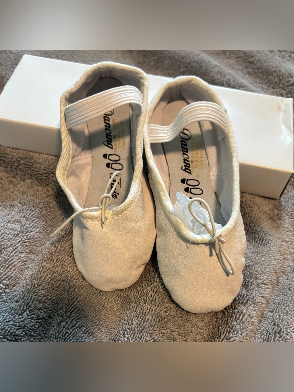 NEW Dancing Fair Girls White Ballet Slippers/ Shoes